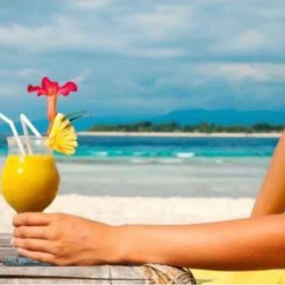 TOKITO Fabulous Jumpsuit in Ivory White colour. Mesh Lace Accents. Brand New - Picture 5 of 8